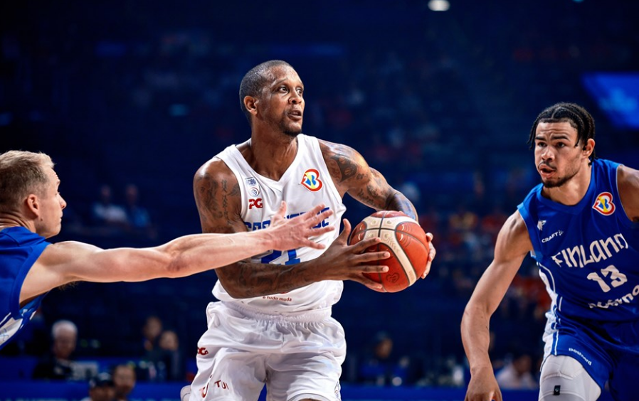 包含阿尔及利亚队主场大胜立陶宛，终结连败保留出线希望的词条